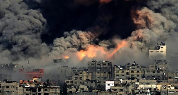 ارتفاع عدد شهداء غزة لـ67 بينهم 17 طفلا وإصابة 388 آخرين